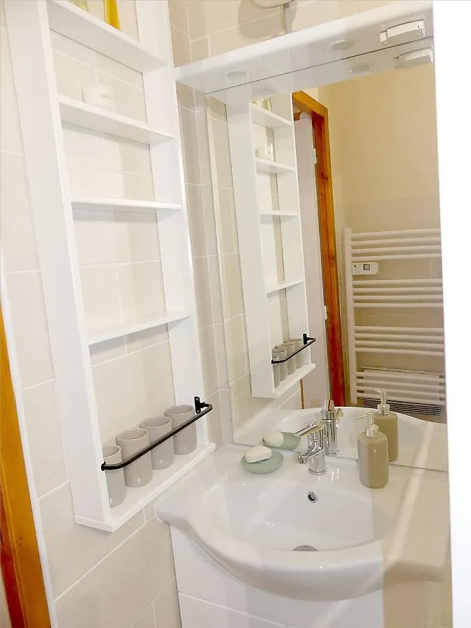 公寓 Appartement Au Pied Des Pistes 摩丹